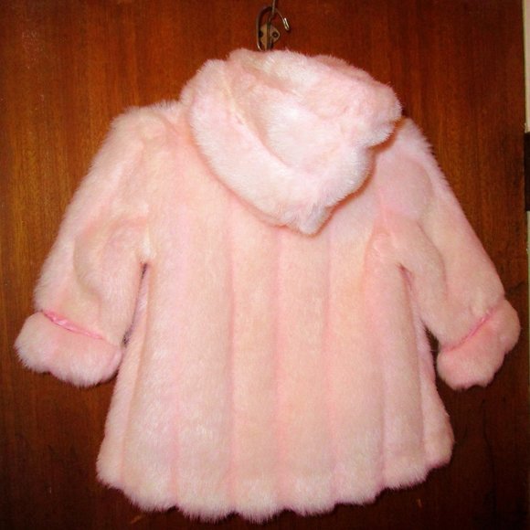 ToddlerGirls Cute Hooded Pink Fur Coat Size Small KC Collections Made in USA NEW - Picture 3 of 4